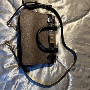 MICHAEL KORS SMALL SATCHEL